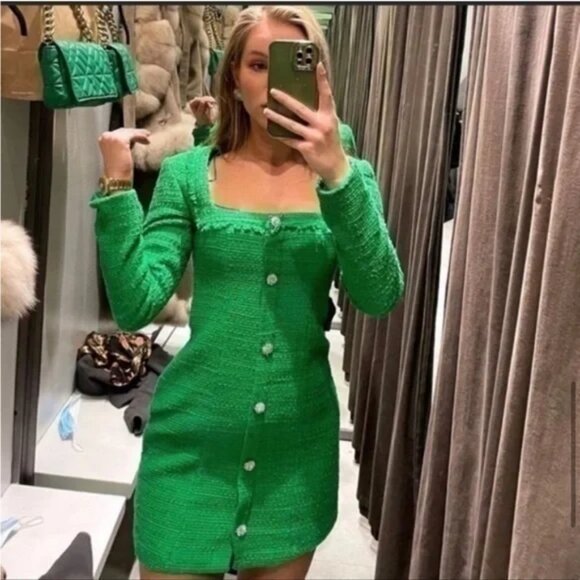 NWOT ZARA Textured Weave Boucle Dress with Jeweled Buttons size M - Picture 1 of 9